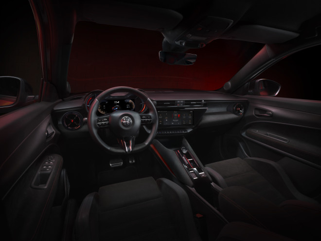 Alfa Romeo Junior: Τώρα είναι πιο εύκολο να αποκτήσετε την ηλεκτρική έκδοση