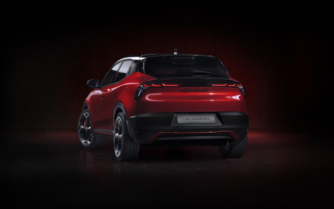 Alfa Romeo Junior: Τώρα είναι πιο εύκολο να αποκτήσετε την ηλεκτρική έκδοση