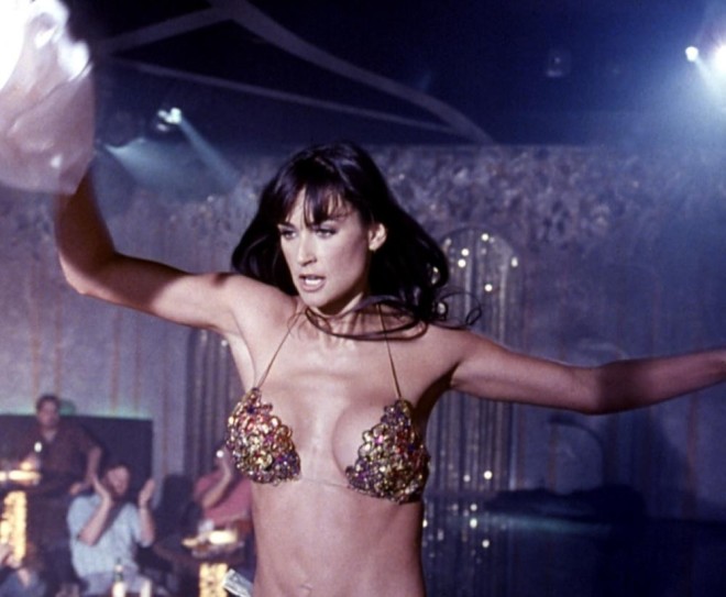 Retro Nights στο Star - Κάθε Παρασκευή στις 23:15!