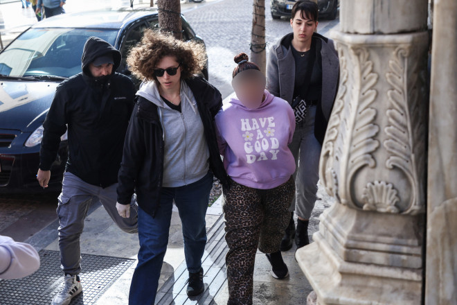 H μητέρα που κατηγορείται για την κακοποίηση του 3χρονου γιου της - φωτ. αρχείου Eurokinissi