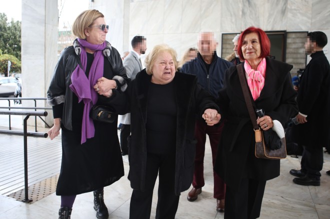 Κηδεία Ιάσονα Τριανταφυλλίδη - Συντετριμμένη η μητέρα του: «Ζω μαζί του»