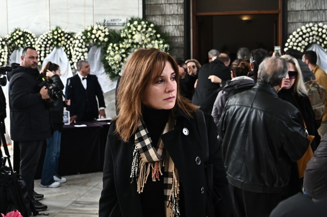 Κηδεία Ιάσονα Τριανταφυλλίδη: Πλήθος κόσμου στο τελευταίο «αντίο»