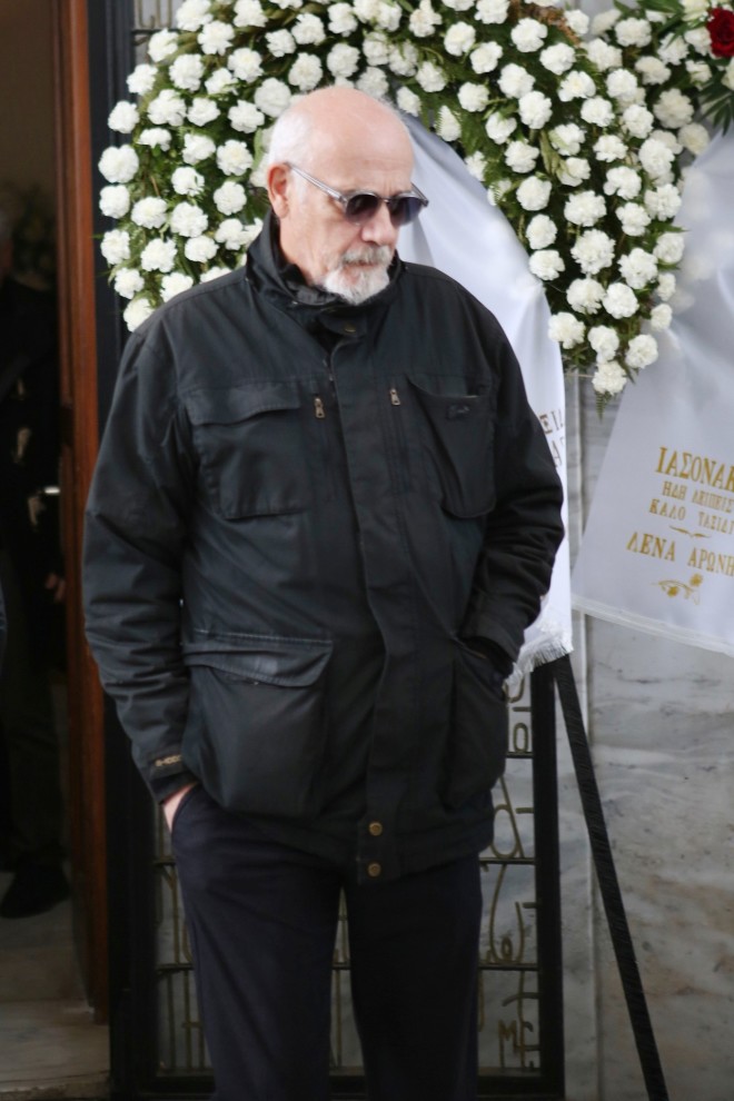 Κηδεία Ιάσονα Τριανταφυλλίδη: Πλήθος κόσμου στο τελευταίο «αντίο»