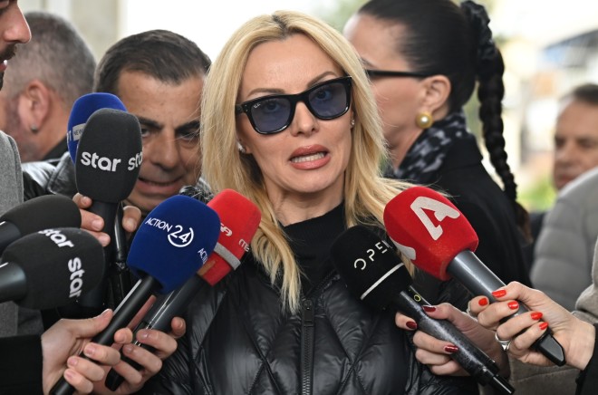 Κηδεία Ιάσονα Τριανταφυλλίδη: Πλήθος κόσμου στο τελευταίο «αντίο»