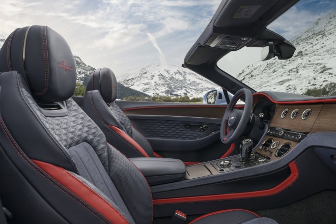 Η Speed Six Continuation και η Continental GTC είναι έργα τέχνης  