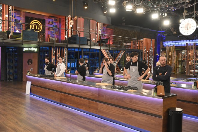MasterChef: Μαγειρεύουν για καλό σκοπό με...ακραίες κατηγορίες