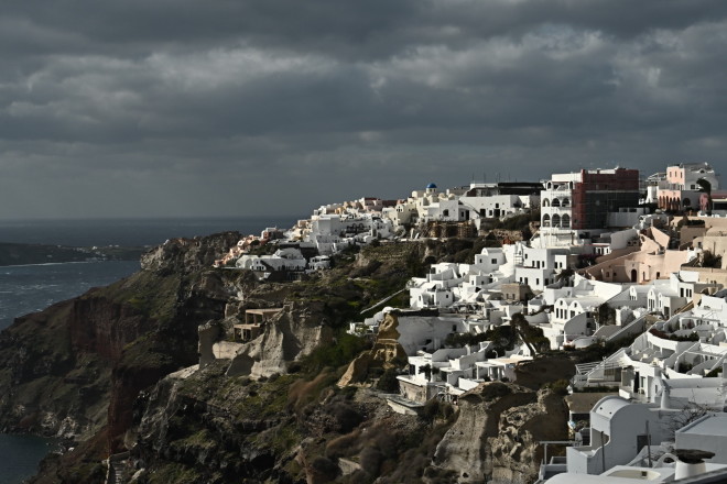Σαντορίνη: Σε κατάσταση έκτακτης ανάγκης ο Δήμος Θήρας λόγω των σεισμών