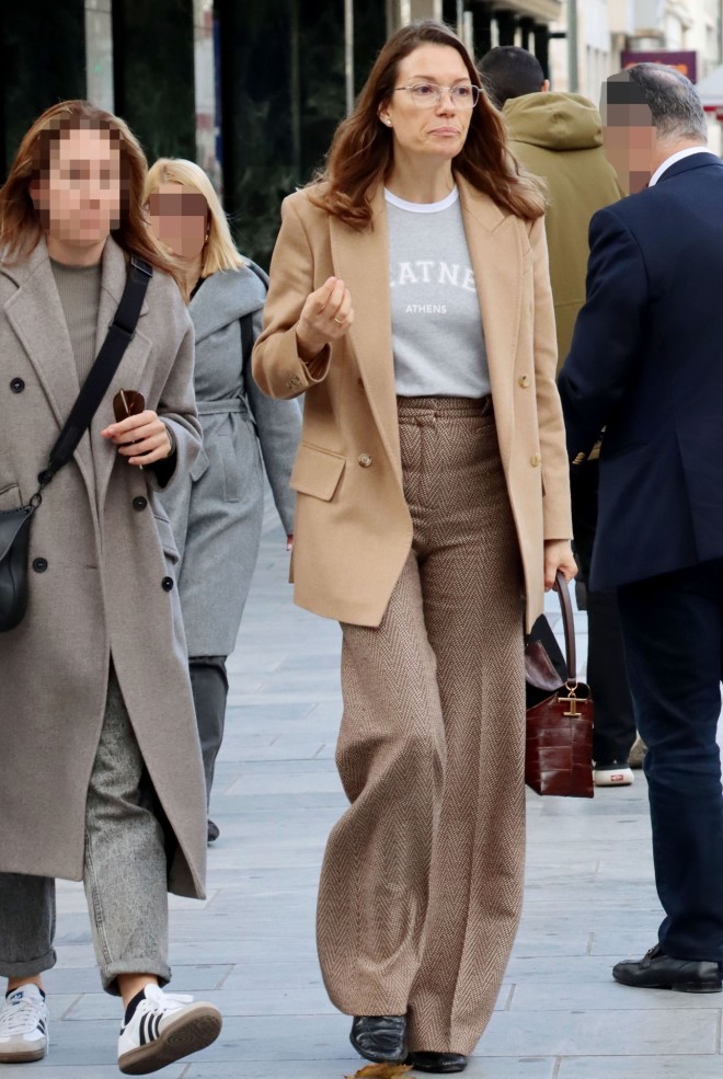 Βίκυ Καγιά: Στο κέντρο της Αθήνας χωρίς ίχνος μακιγιάζ / Φωτογραφία NDP Photo Agency 