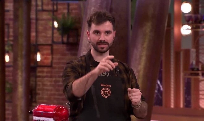 MasterChef: Ο Βασίλης ήθελε να δοκιμάσει το σουφλέ του, που του έδωσε την ασυλία