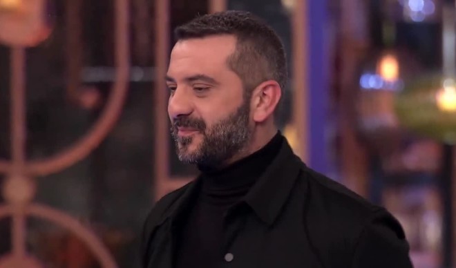 MasterChef: Ο Λεωνίδας Κουτσόπουλος έδωσε στον Παναγιώτη και τον Βασίλη τις λευκές τους ποδιές