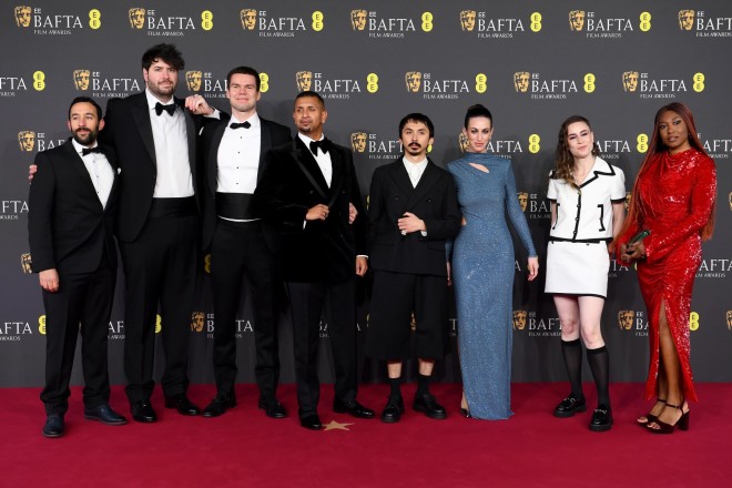 Σύσσωμη η ομάδα της ταινίας Stomach bug στα βραβεία BAFTA