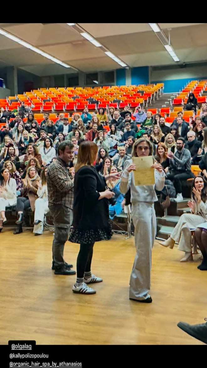 Μαρκέλλα Γιαννάτου: Ορκίστηκε φιλόλογος μαζί με την κόρη της, Μέλια