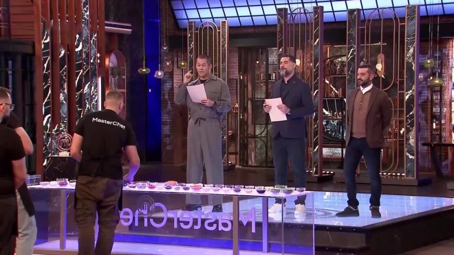 MasterChef: Οι παίκτες έπρεπε να αναγνωρίσουν τα υλικά που είχαν μπροστά τους