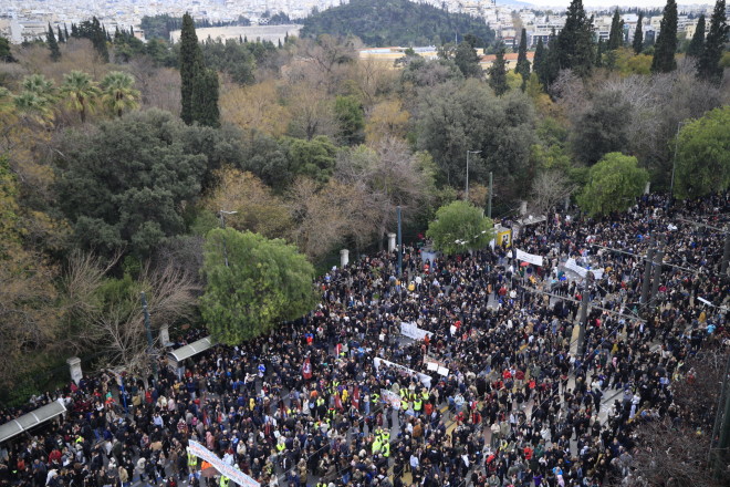 Τέμπη: Λαοθάλασσα στο συλλαλητήριο για τα Τέμπη στις 28/2/2025