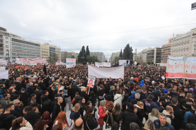 Κόσμος στο συλλαλητήριο για τα Τέμπη 