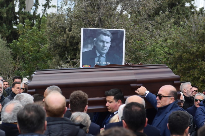 Σε κλίμα βαθιάς συγκίνησης η κηδεία του Αλέξη Κούγια - Eurokinissi