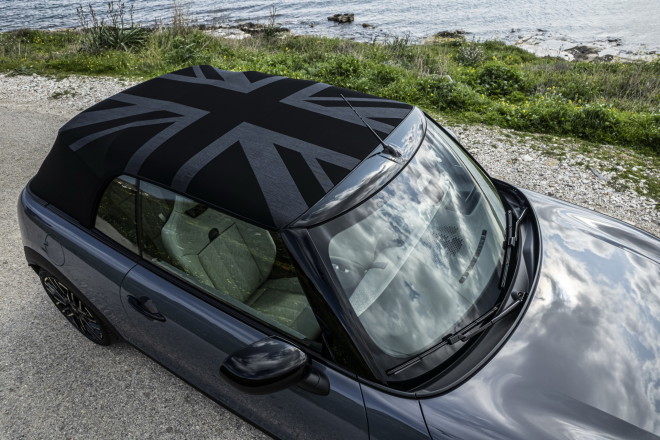 MINI Cooper Cabrio: Ήρθε στην Ελλάδα-Τιμές