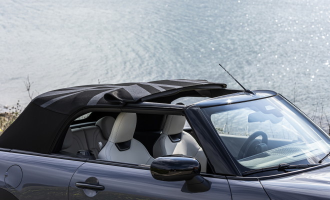 MINI Cooper Cabrio: Ήρθε στην Ελλάδα-Τιμές