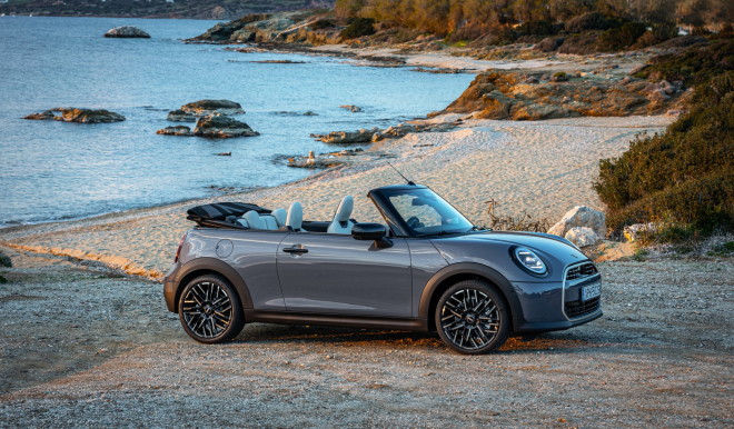MINI Cooper Cabrio: Ήρθε στην Ελλάδα-Τιμές
