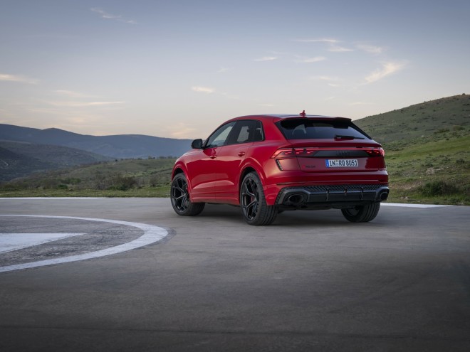 Audi RS Q8 SUV: Οι τιμές στην Ελλάδα 