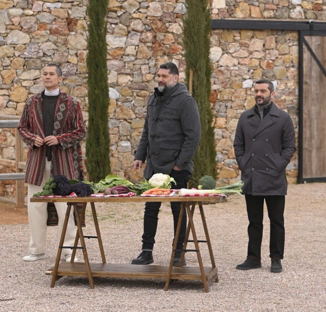 MasterChef: «Τι κάνατε 100 λεπτά;» - Το αιχμηρό σχόλιο του Κουτσόπουλου