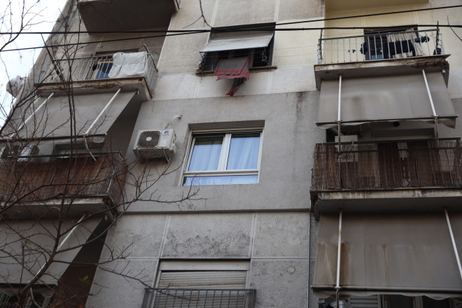 Το διαμέρισμα στην Ομόνοια που βρέθηκε νεκρός ο άνδρας