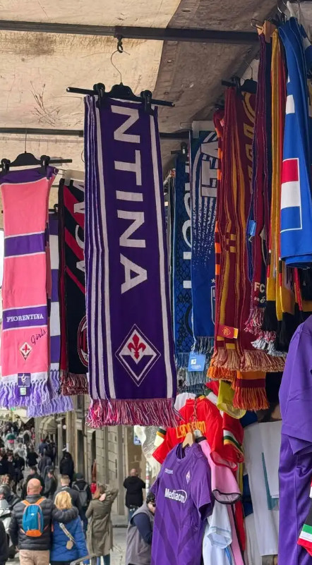 Κωνσταντίνος Βασάλος: Ταξίδι στην Ιταλία μόνος μετά τις φήμες χωρισμού του