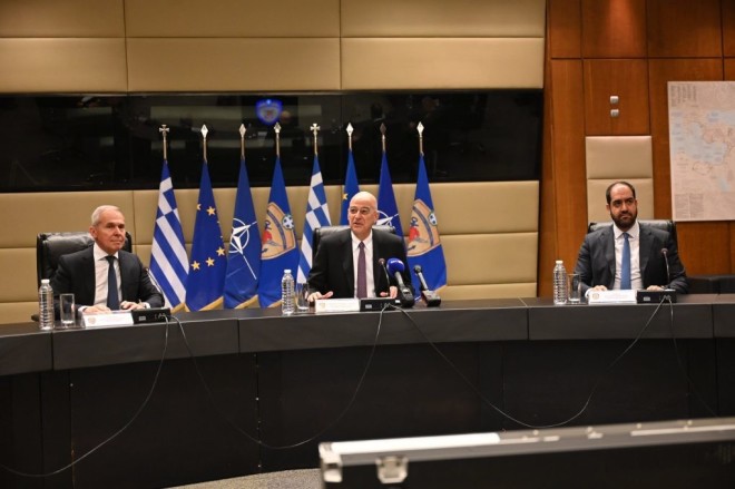 Ο Ν. Δένδιας με τον Γ. Κεφαλογιάννη και τον Θ. Δαβάκη