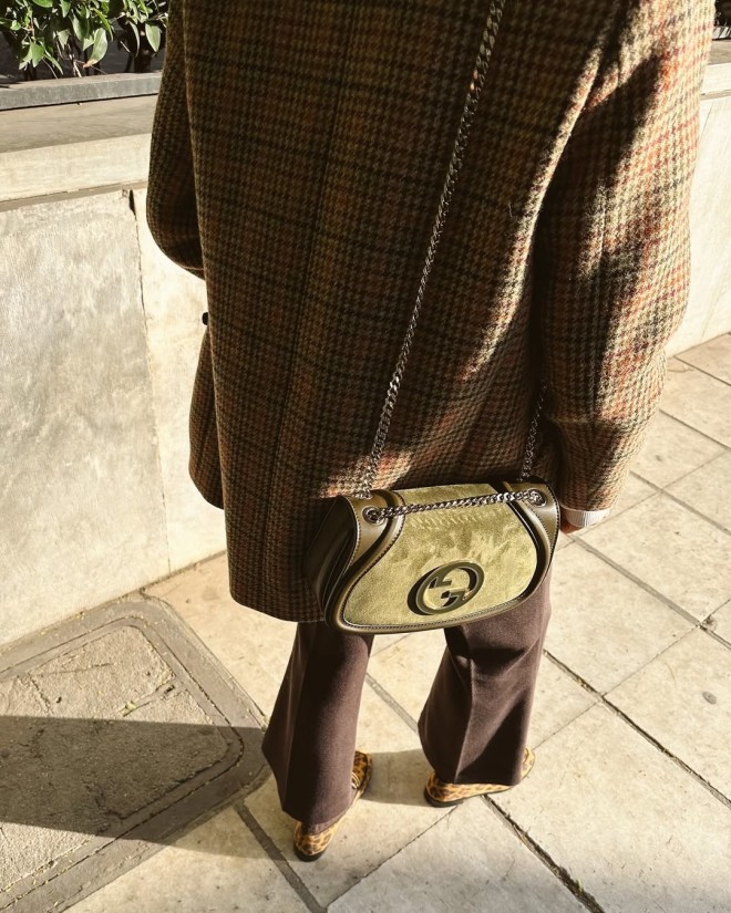 Βίκυ Καγιά: Με Gucci Blondie Βag Και Leopard Μοκασίνια