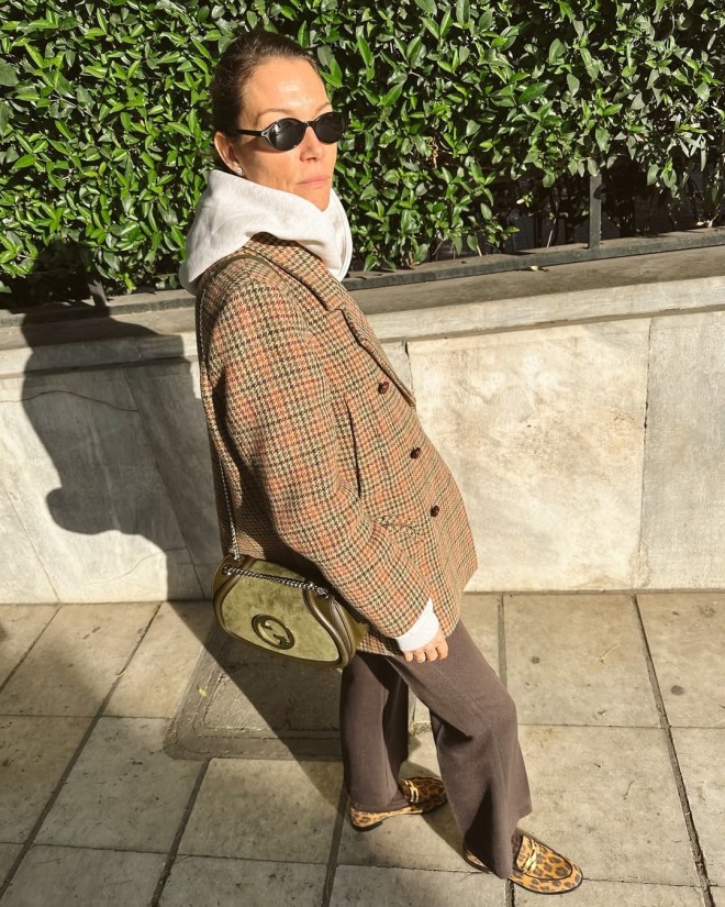 Βίκυ Καγιά: Με Gucci Blondie Βag Και Leopard Μοκασίνια