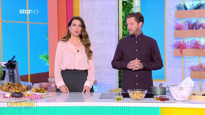 Kοπανάκια κοτόπουλου  με πατάτες baby και sauce μπάρμπεκιου