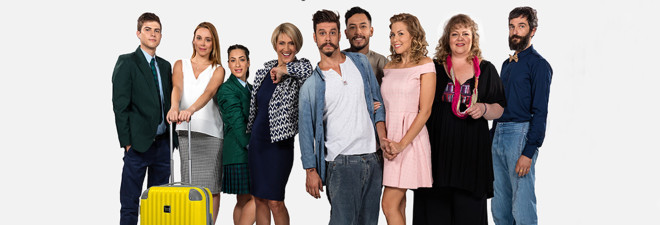Δείτε την ελληνική κωμική σειρά του Star Η Μαμά Λείπει Ταξίδι για Δουλειές On demand