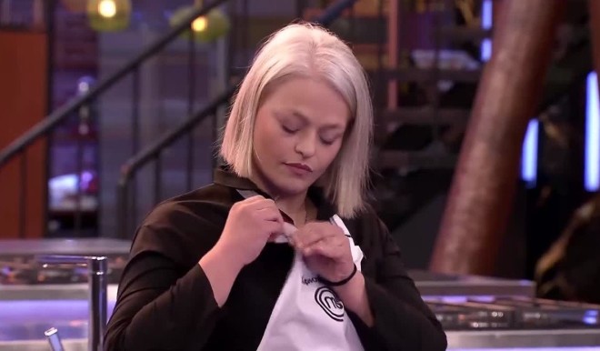 MasterChef:  Η Χριστιάνα είχε καλύτερο πιάτο και πήρε την αρχηγία των «Γκρι» μέσα από τα χέρια του Γιώργου