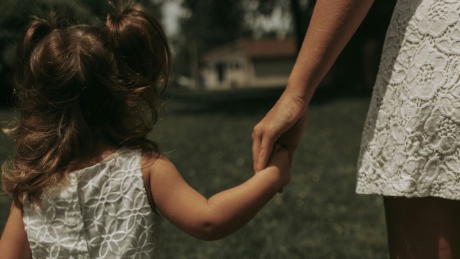 Αυτισμός και παιδί: Τα συμπτώματα ανάλογα με την ηλικία