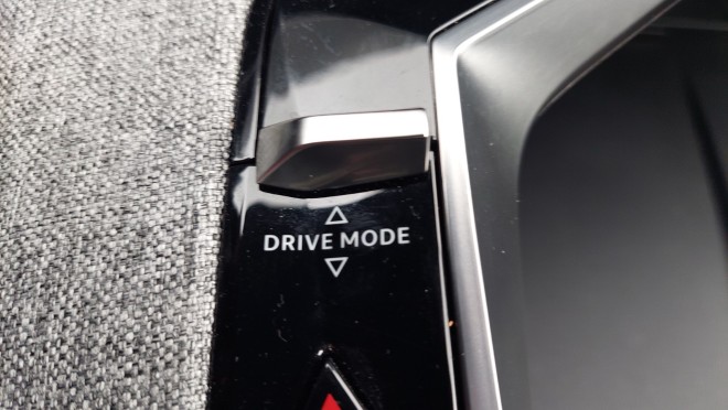 Test drive: Οδηγούμε το εντυπωσιακό PEUGEOT 3008 Hybrid 145 e-DCS6