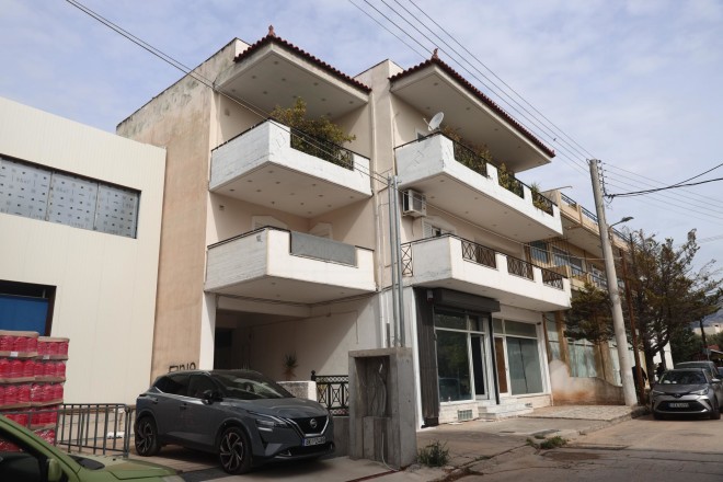 Το σπίτι όπου βρέθηκε νεκρή η γυναίκα στο Μενίδι - Eurokinissi