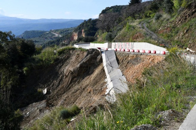 Θεσσαλία: Κατέρρευσε νέος δρόμος λίγους μήνες πριν παραδοθεί