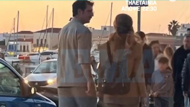 Ντορέττα Παπαδημητρίου – Γιώργος Γεροντιδάκης: Αγκαλιά στην Αίγινα
