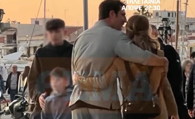 Παπαδημητρίου – Γεροντιδάκης: Αγκαλιά στην Αίγινα