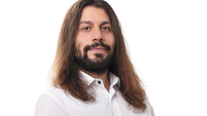 Ο Αναστάσιος Νυφαδόπουλος, δημιουργός του γλυπτού «Κρίση»