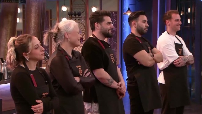 MasterChef: Από τους «μπορντό» κι ο τρίτος υποψήφιος προς αποχώρηση