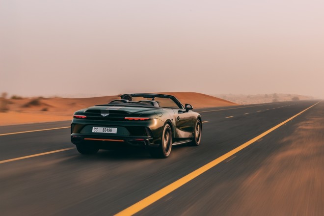 Bentley Batur Convertible: Μόνο δεκαέξι θα την αποκτήσουν