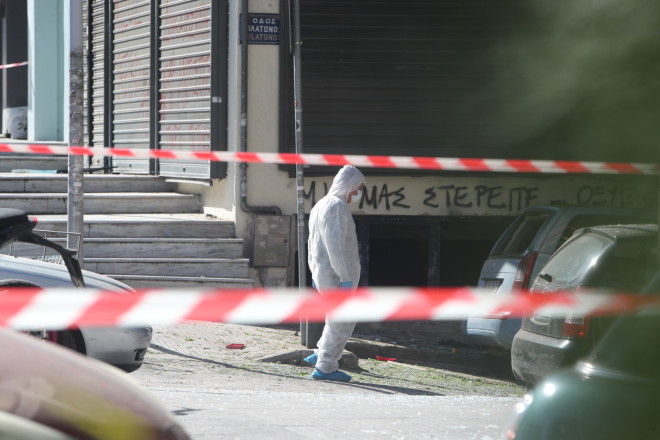 Θεσσαλονίκη: Το σημείο όπου σημειώθηκε η έκρηξη έξω από τράπεζα