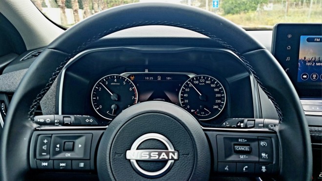 Τest drive: Nissan Qashqai 1.3 DiG-T 140 PS Hybrid 