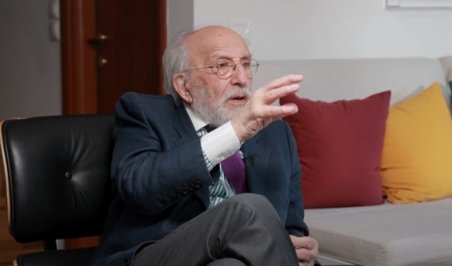 Ο Αλέξανδρος Λυκουρέζος μετράει πάνω από πενήντα χρόνια στη δικηγορία