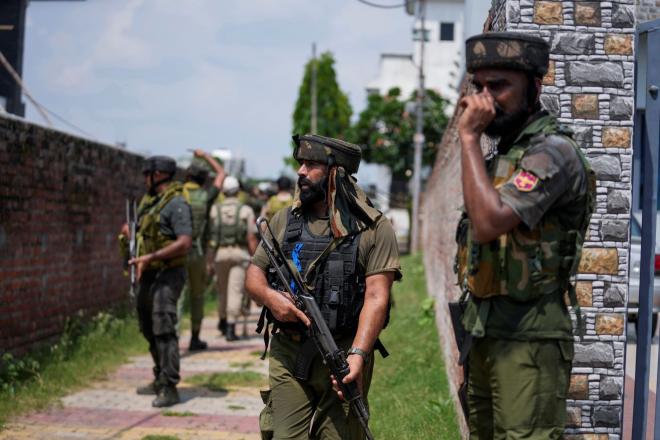 Αυξάνονται οι νεκροί από την εχθροπραξία μεταξύ Ινδίας και Πακιστάν