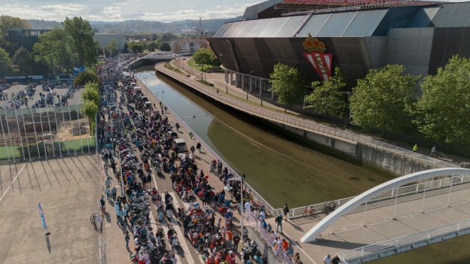 Vespa: Πότε άλλοτε δεν συγκεντρώθηκαν τόσοι πολλοί Vespisti