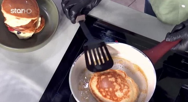 Light συνταγή για pancakes με κεφίρ