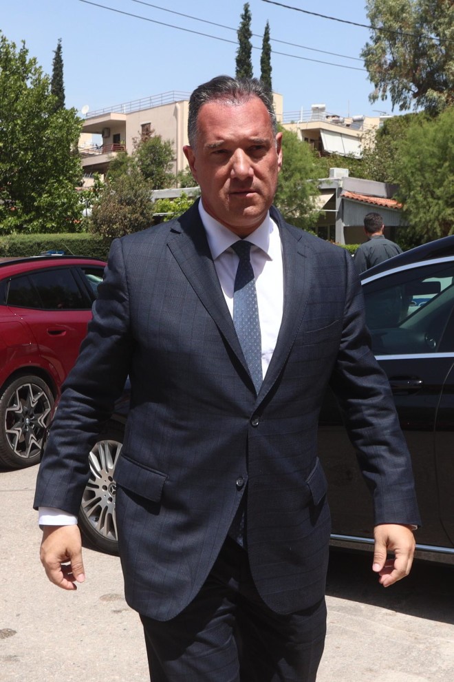 Σε μεταμόσχευση μαλλιών υποβλήθηκε ο Άδωνις Γεωργιάδης 
