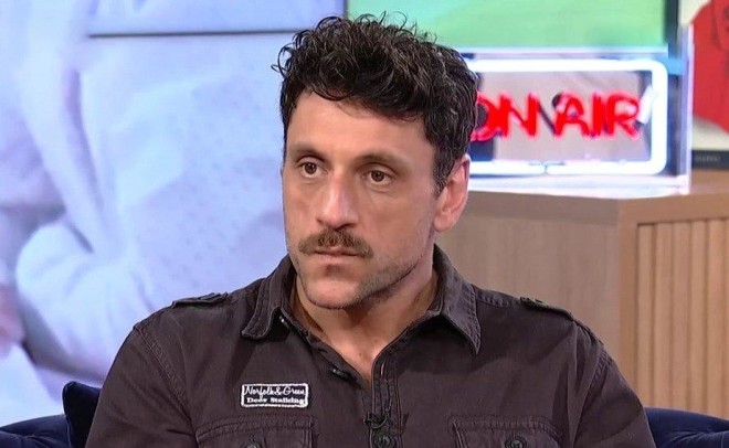 Ο Γιώργος Χρυσοστόμου έκανε τεράστια θεατρική επιτυχία με την παράσταση Η άνοδος του Αρτούρο Ούι